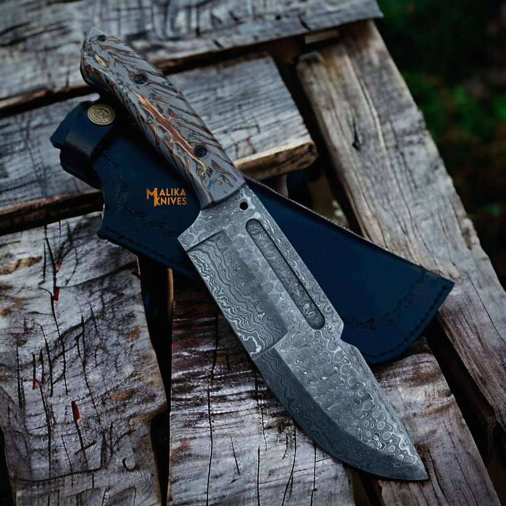 Damascus Bowie Knife with Pine-Cone Handle: A Fusion of Tradition and Modern Craftsmanship - RFE Marketing Ventures