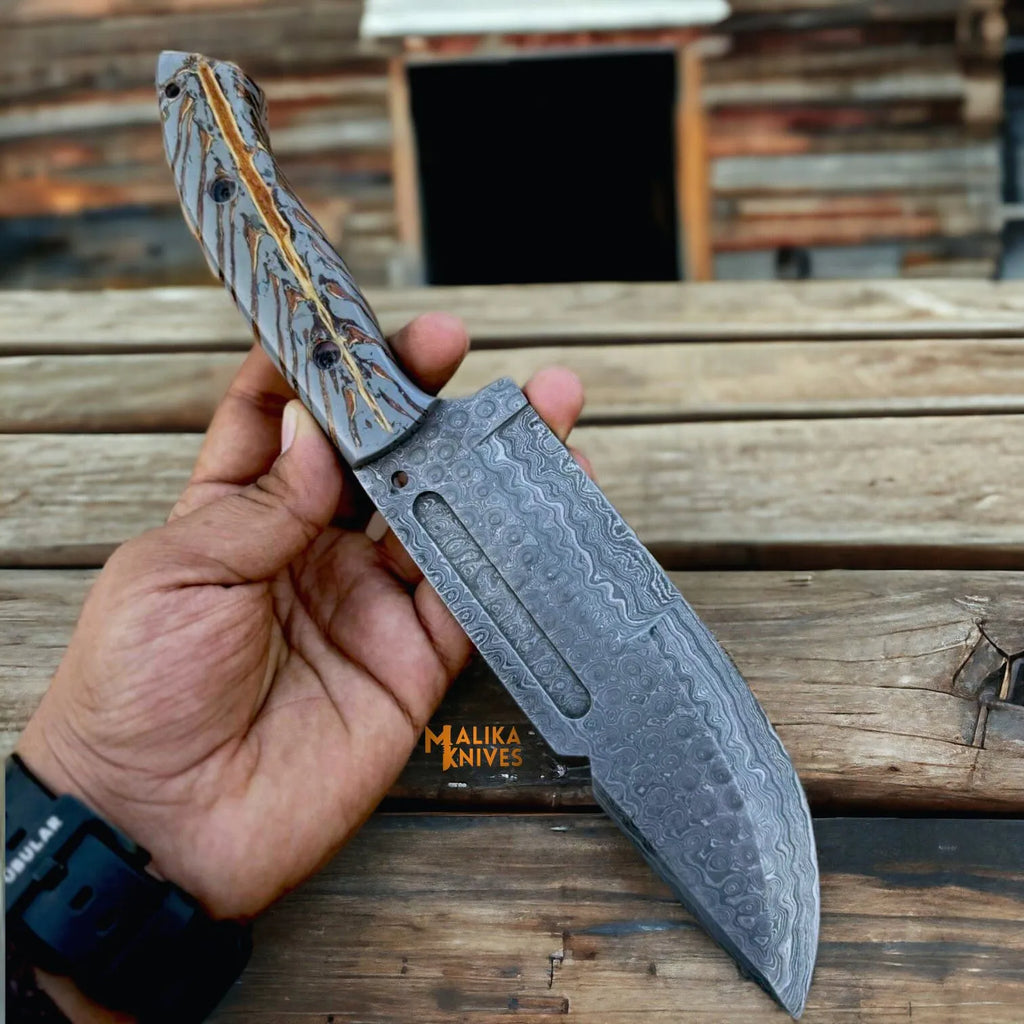 Damascus Bowie Knife with Pine-Cone Handle: A Fusion of Tradition and Modern Craftsmanship - RFE Marketing Ventures