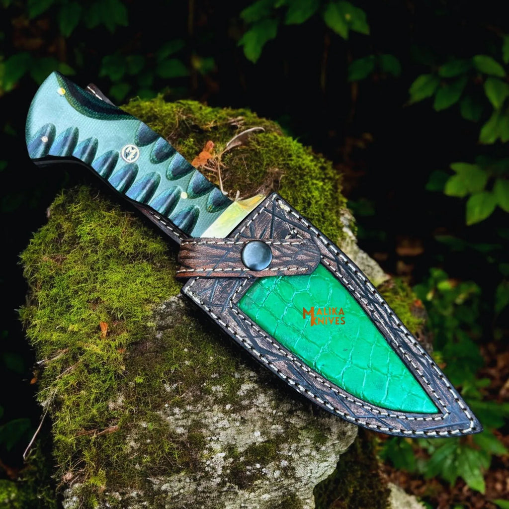 Experience Unmatched Performance with Our Damascus Bowie Hunting Knife - RFE Marketing Ventures