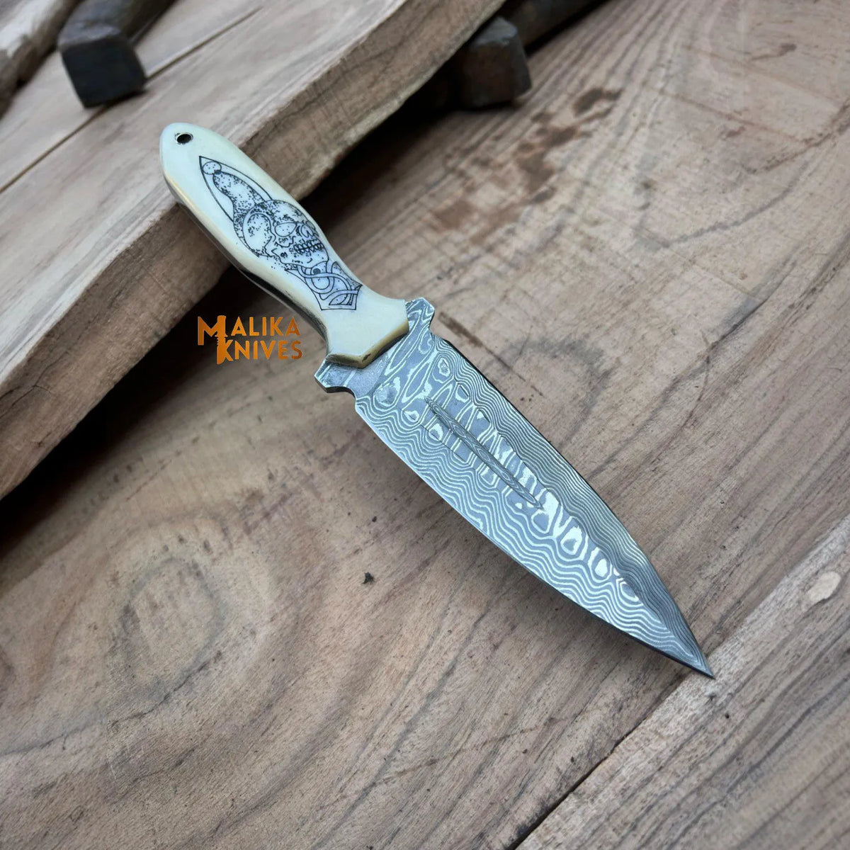 Custom Damascus Hunting Dagger – The Perfect Companion for Your Outdoor Adventures - RFE Marketing Ventures