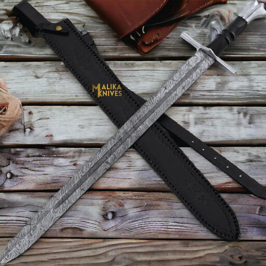 Handmade Medieval Knight Sword: Exquisite Damascus Arming Sword with Leather Sheath - RFE Marketing Ventures