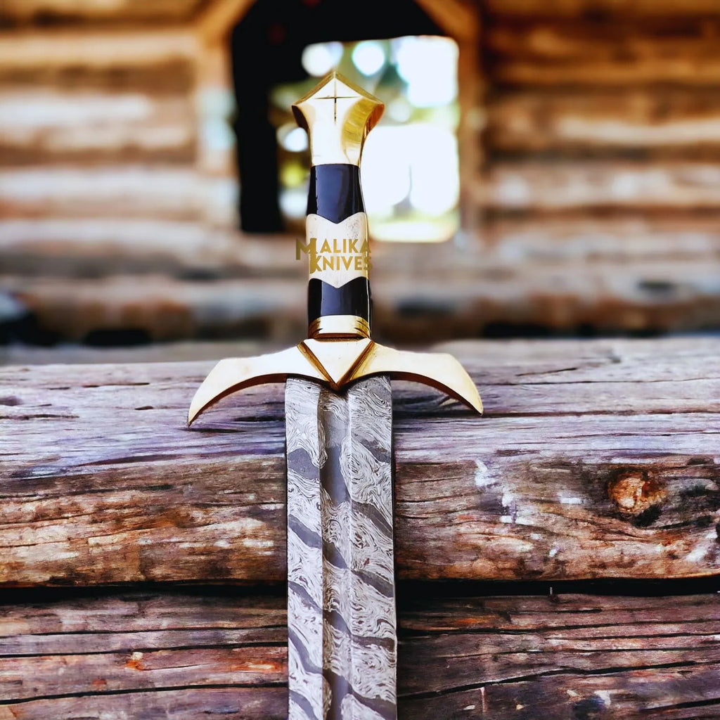 Damascus Medieval Arming Sword: A Masterpiece of Craftsmanship and History - RFE Marketing Ventures