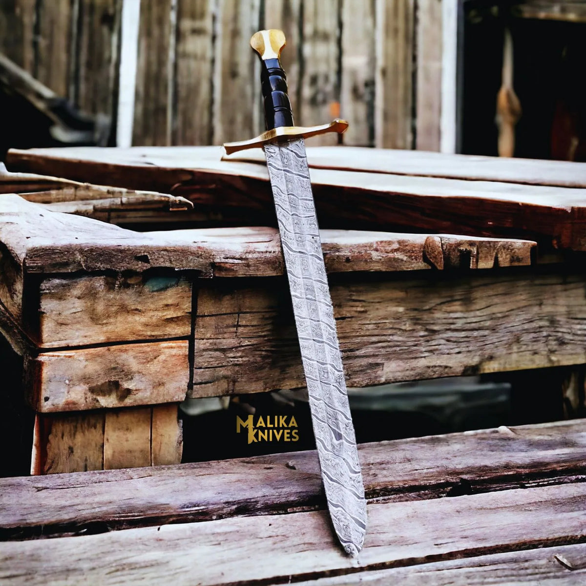 Damascus Battle Arming Sword - A Masterpiece of Craftsmanship and Elegance - RFE Marketing Ventures