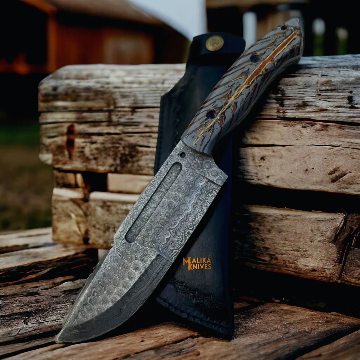 Damascus Bowie Knife with Pine-Cone Handle: A Fusion of Tradition and Modern Craftsmanship - RFE Marketing Ventures