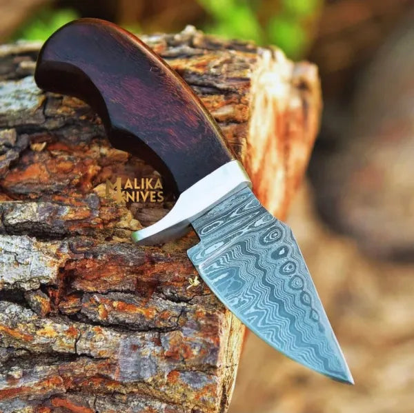 Compact Damascus Hunting Knife: Ultimate Precision for Every Task - RFE Marketing Ventures