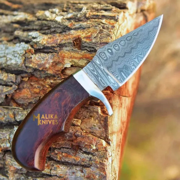 Compact Damascus Hunting Knife: Ultimate Precision for Every Task - RFE Marketing Ventures