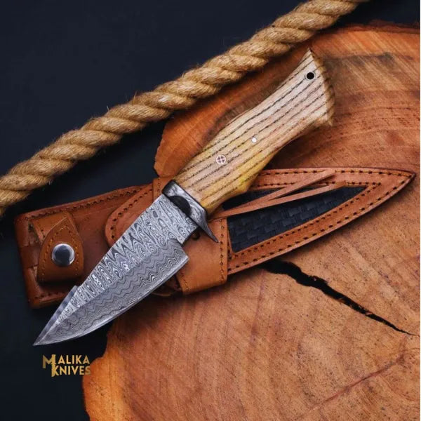 Twist Damascus Hunting Knife with Walnut Handle - RFE Marketing Ventures