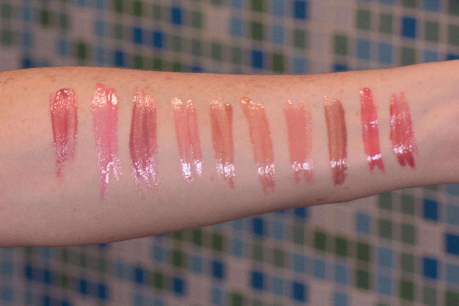 Line Smoothing Lip Gloss | Paraben-free Plumping Gloss - Golden Girl - RFE Marketing Ventures