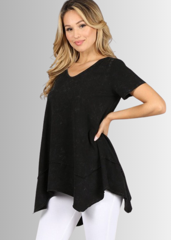 Shark Bite Hem Tee for Effortless Casual Style in Cotton
