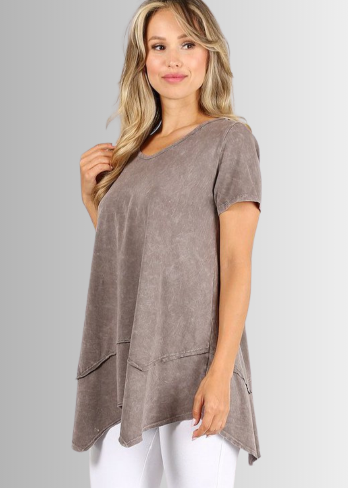 Shark Bite Hem Cotton Tee for Casual Comfort