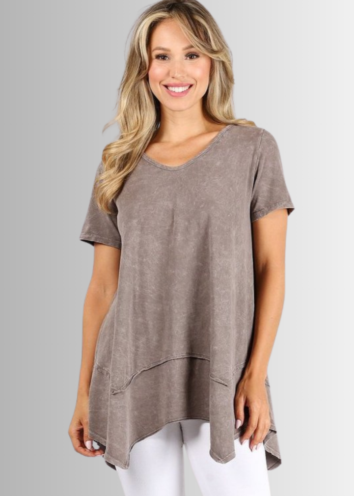 Shark Bite Hem Cotton Tee for Casual Comfort