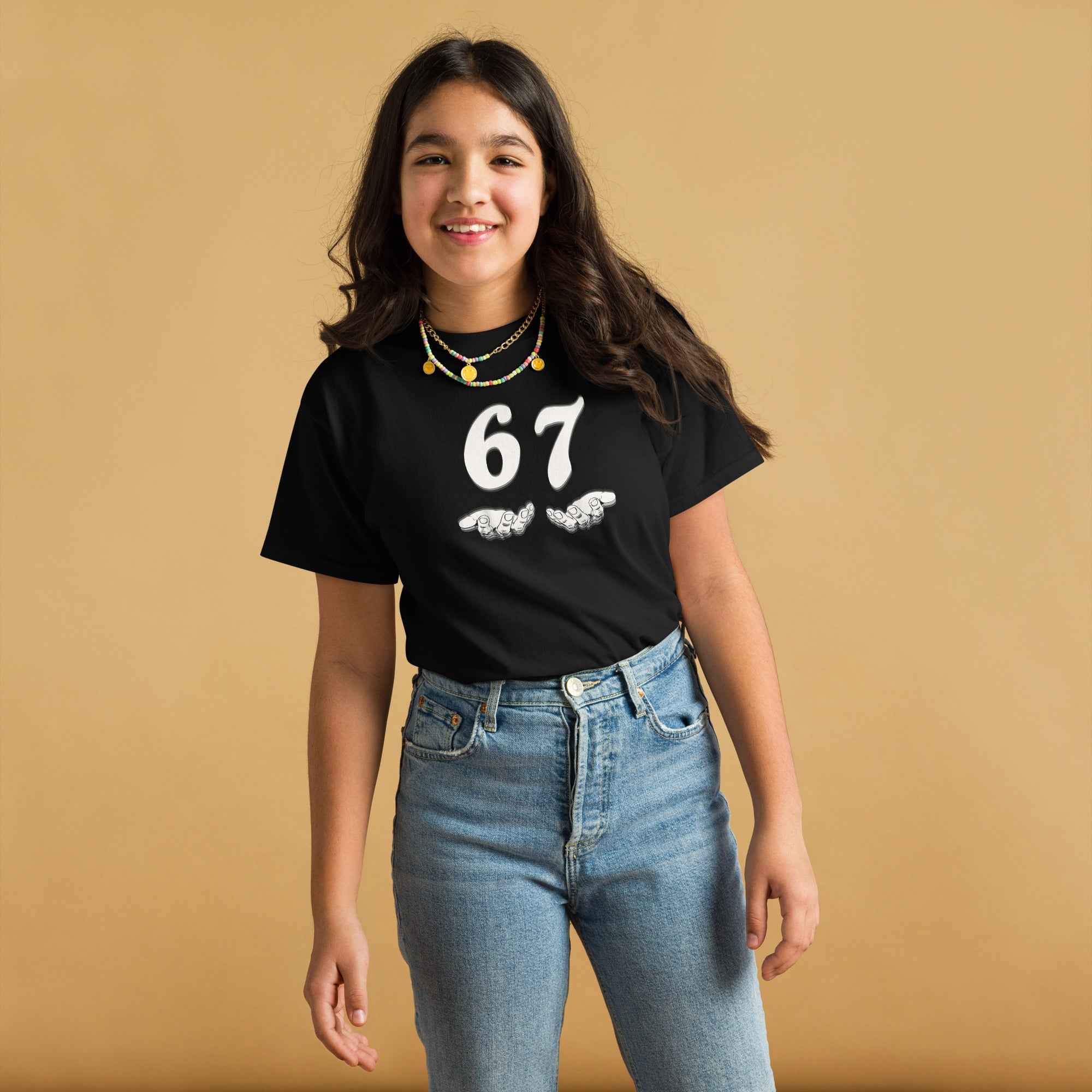 67 T-Shirt with hands